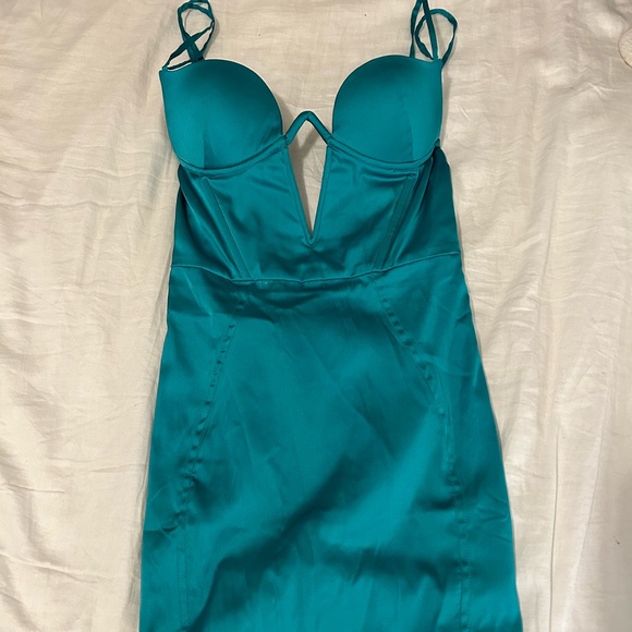 Oh Polly Turquoise mini dress - Picture 2 of 3